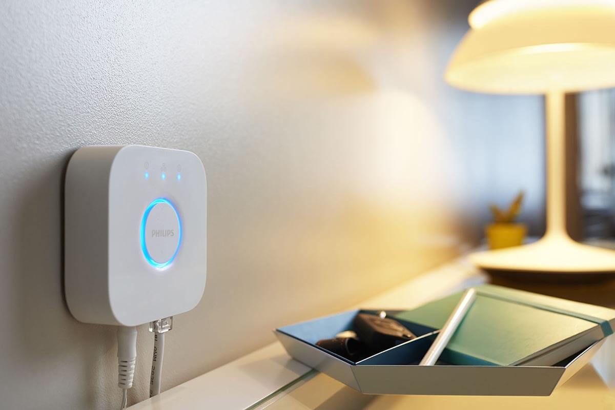 Smart home hub